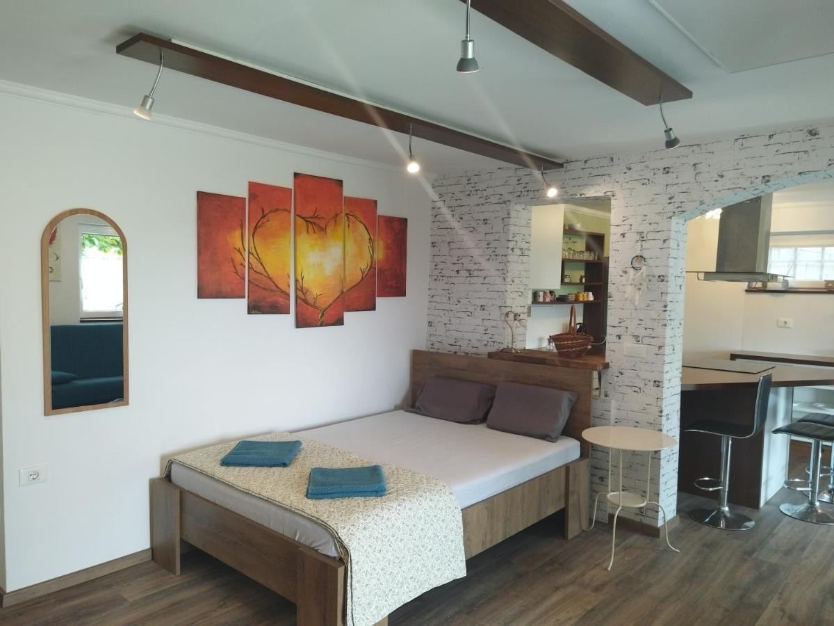 Apartma Salvia-Guest House Луция Экстерьер фото