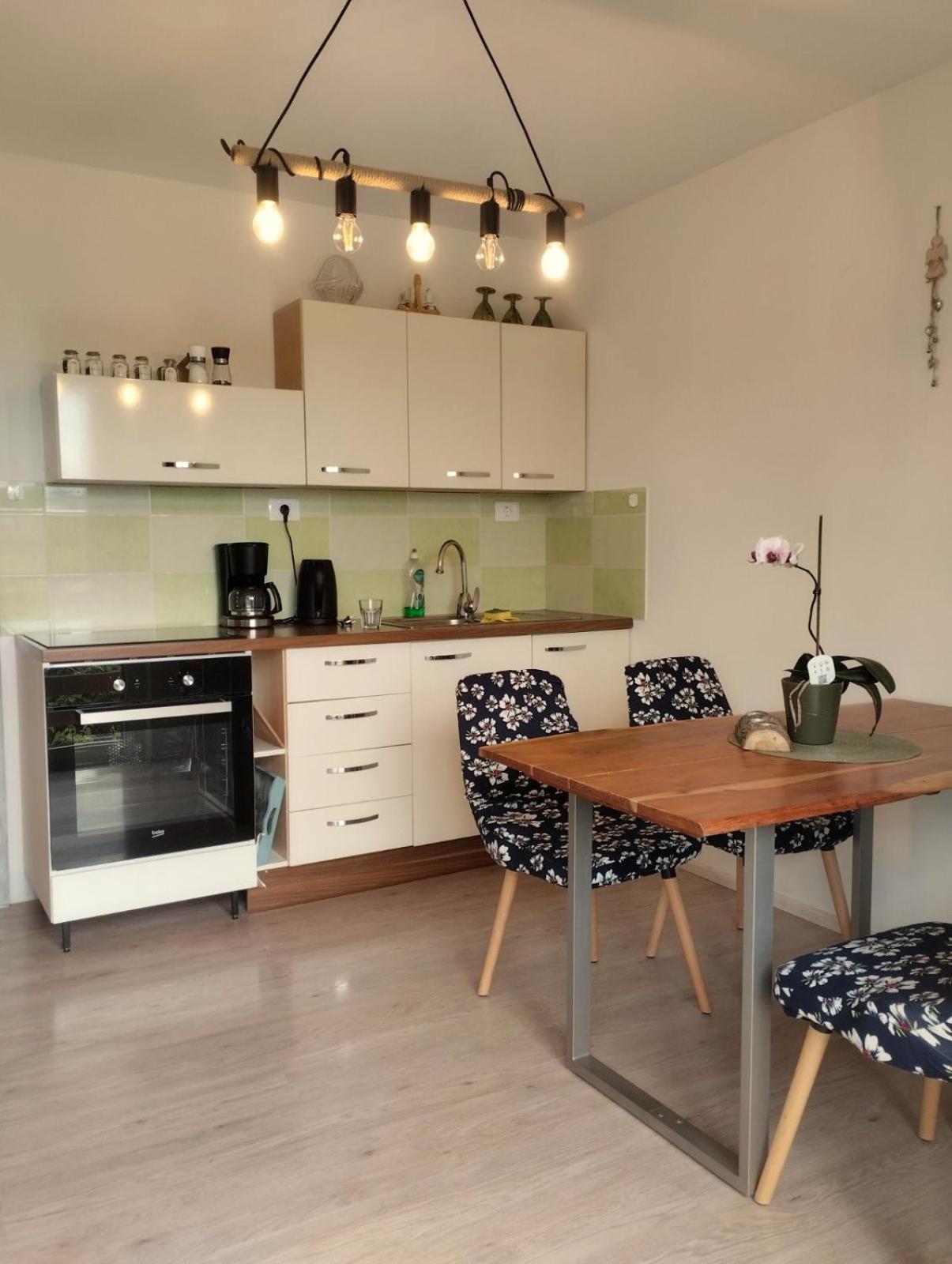 Apartma Salvia-Guest House Луция Экстерьер фото
