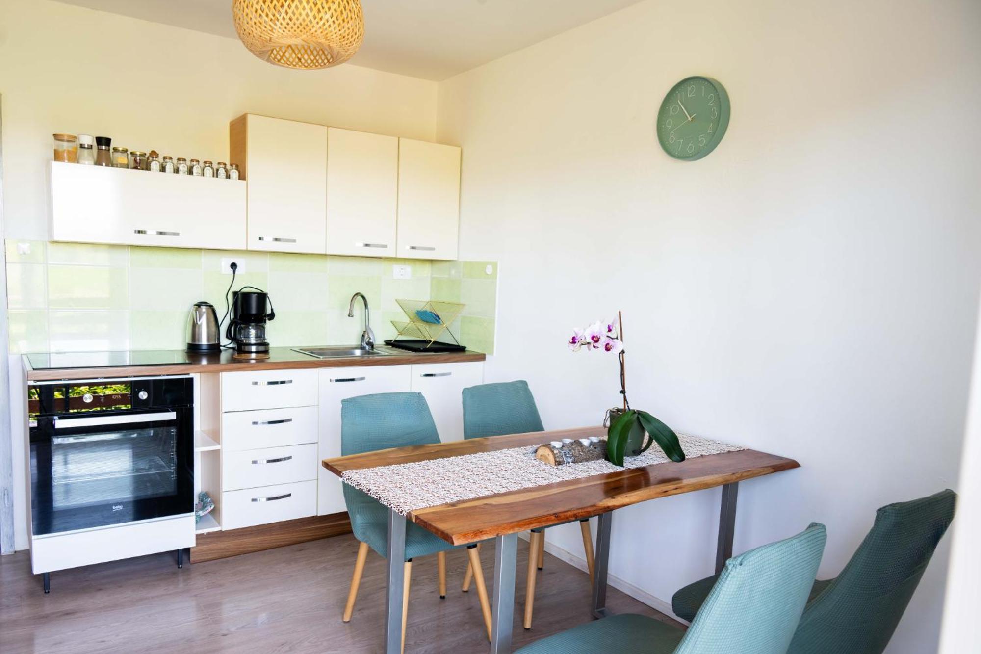 Apartma Salvia-Guest House Луция Экстерьер фото
