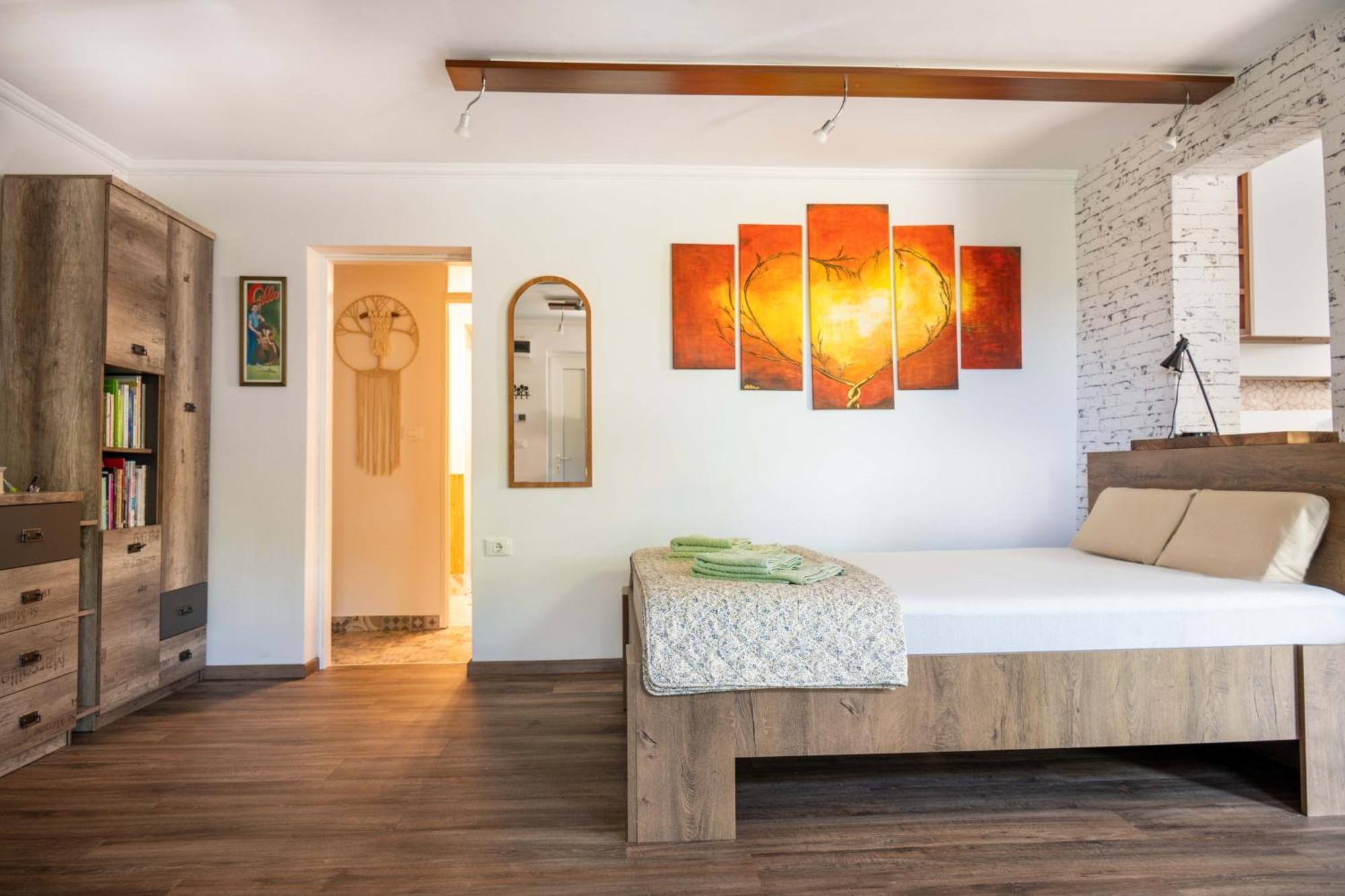 Apartma Salvia-Guest House Луция Экстерьер фото