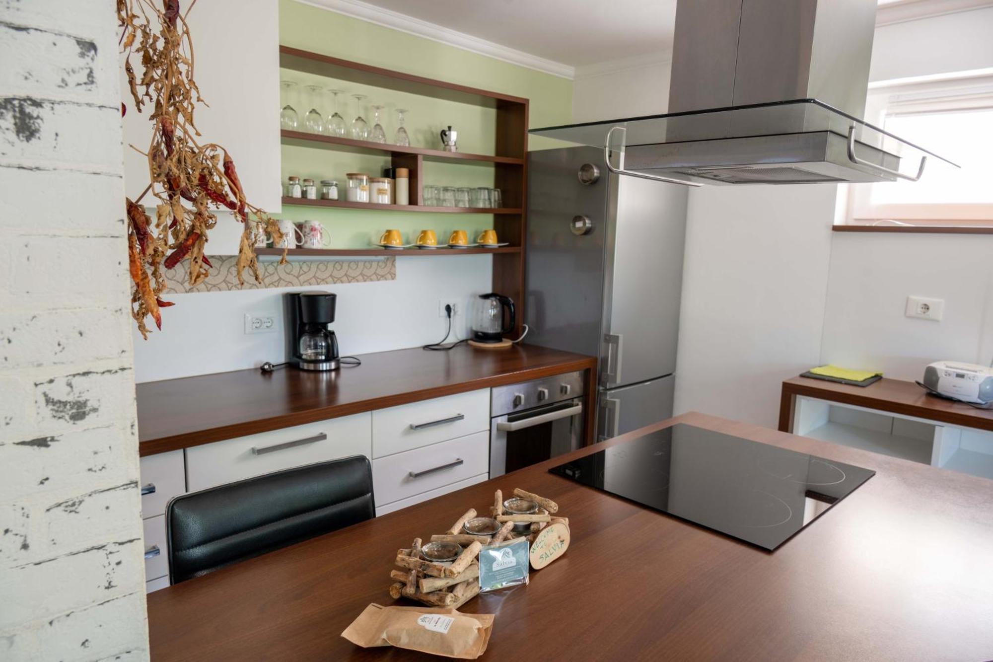 Apartma Salvia-Guest House Луция Экстерьер фото